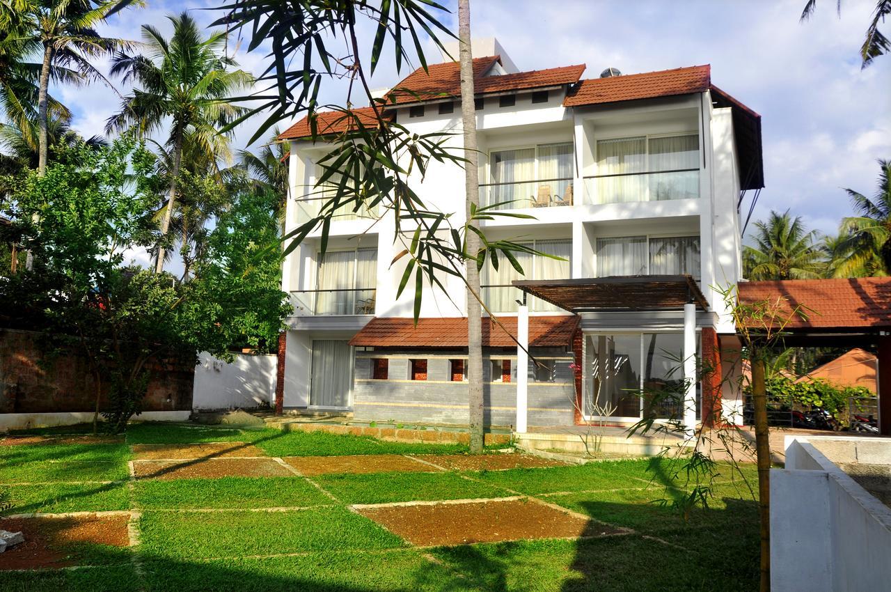 ורקלה Palan Beach Resort מראה חיצוני תמונה
